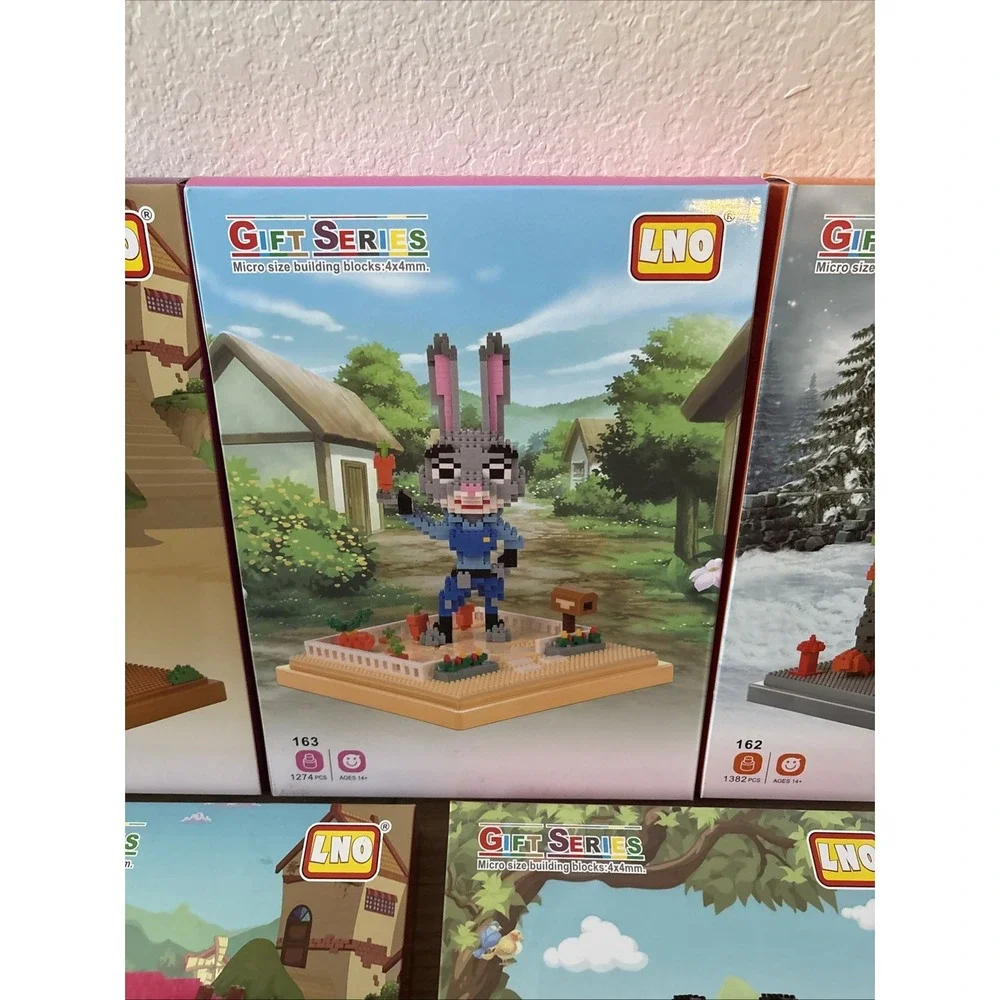 New LNO Gift Series Lot 5 Cartoon Pets Micro Building Blocks Zootopia One Piece
